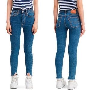 Levi Wedgie Skinny Jean with Stretch and Raw Hem